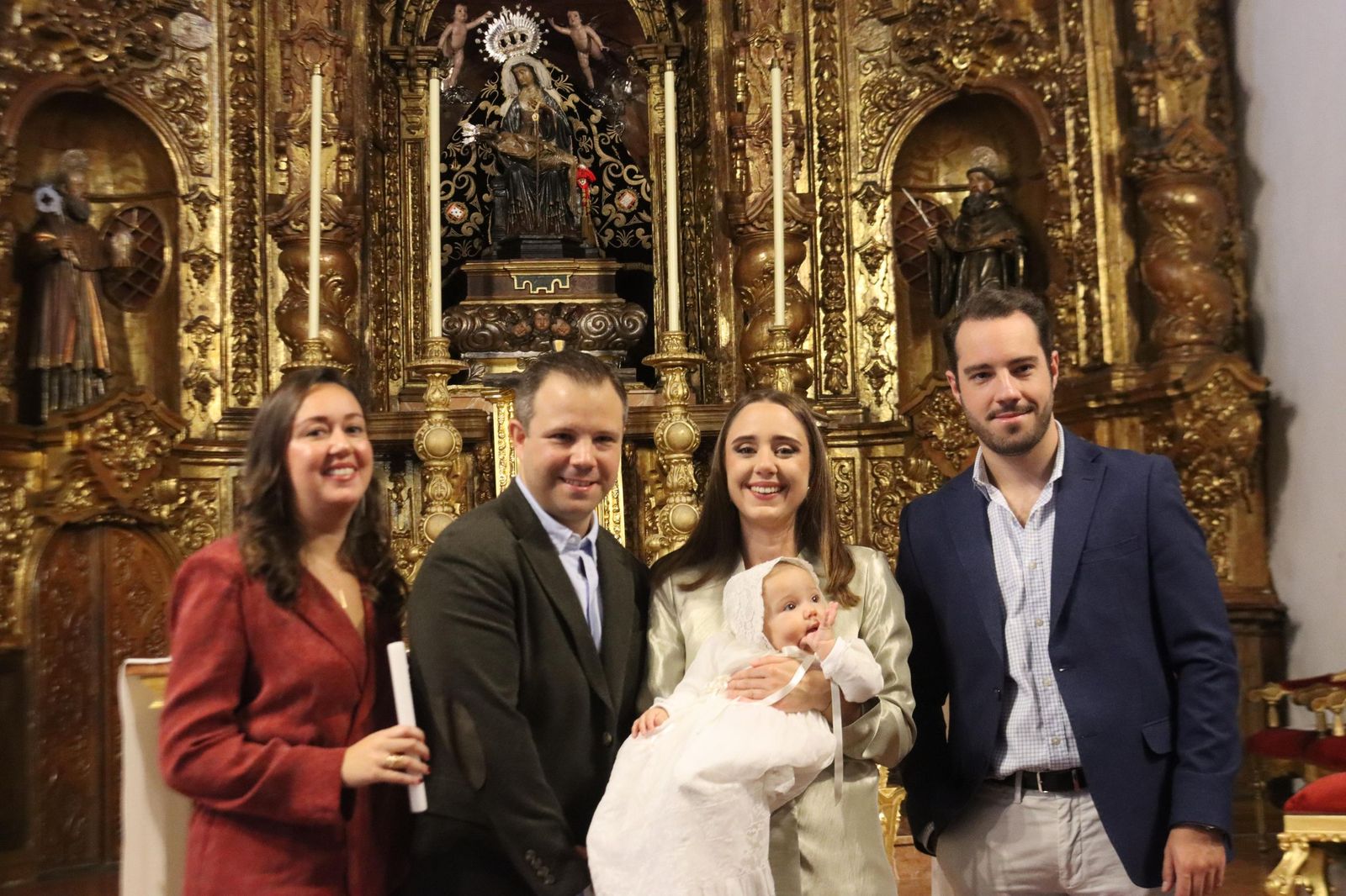Airam, Carla y Triana reciben el bautismo en la iglesia de Los Remedios