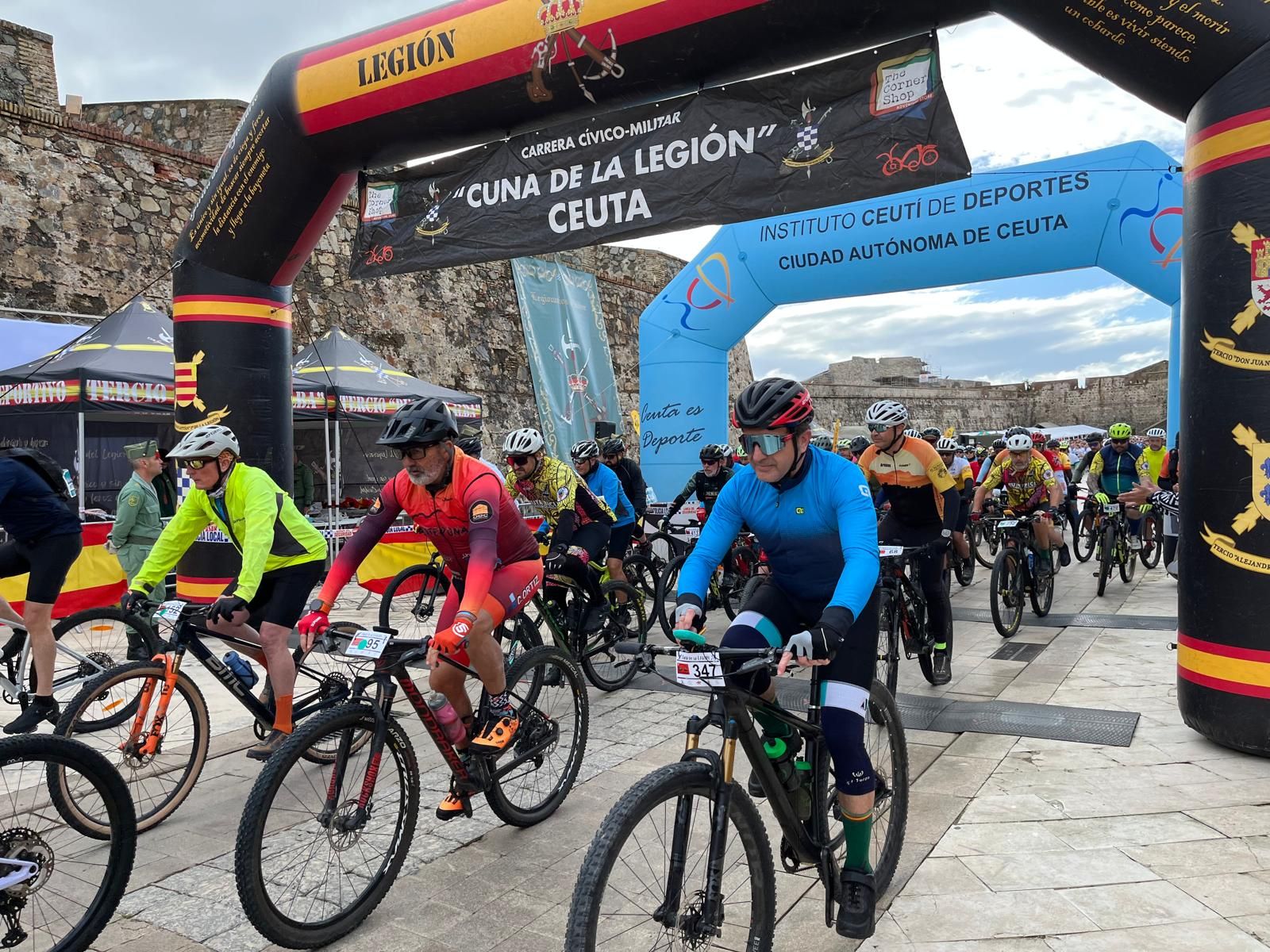 La previa y el inicio de la X Cuna de la Legión a través del objetivo de Reduan