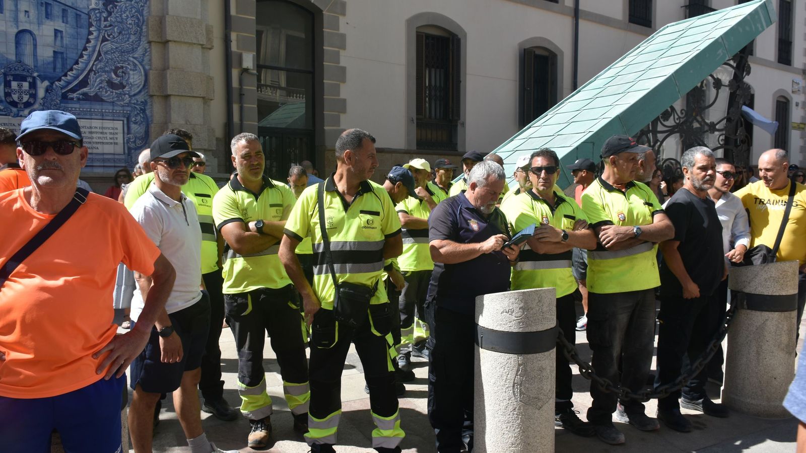 Así se ha vivido el primer minuto de silencio en el Palacio de la Asamblea