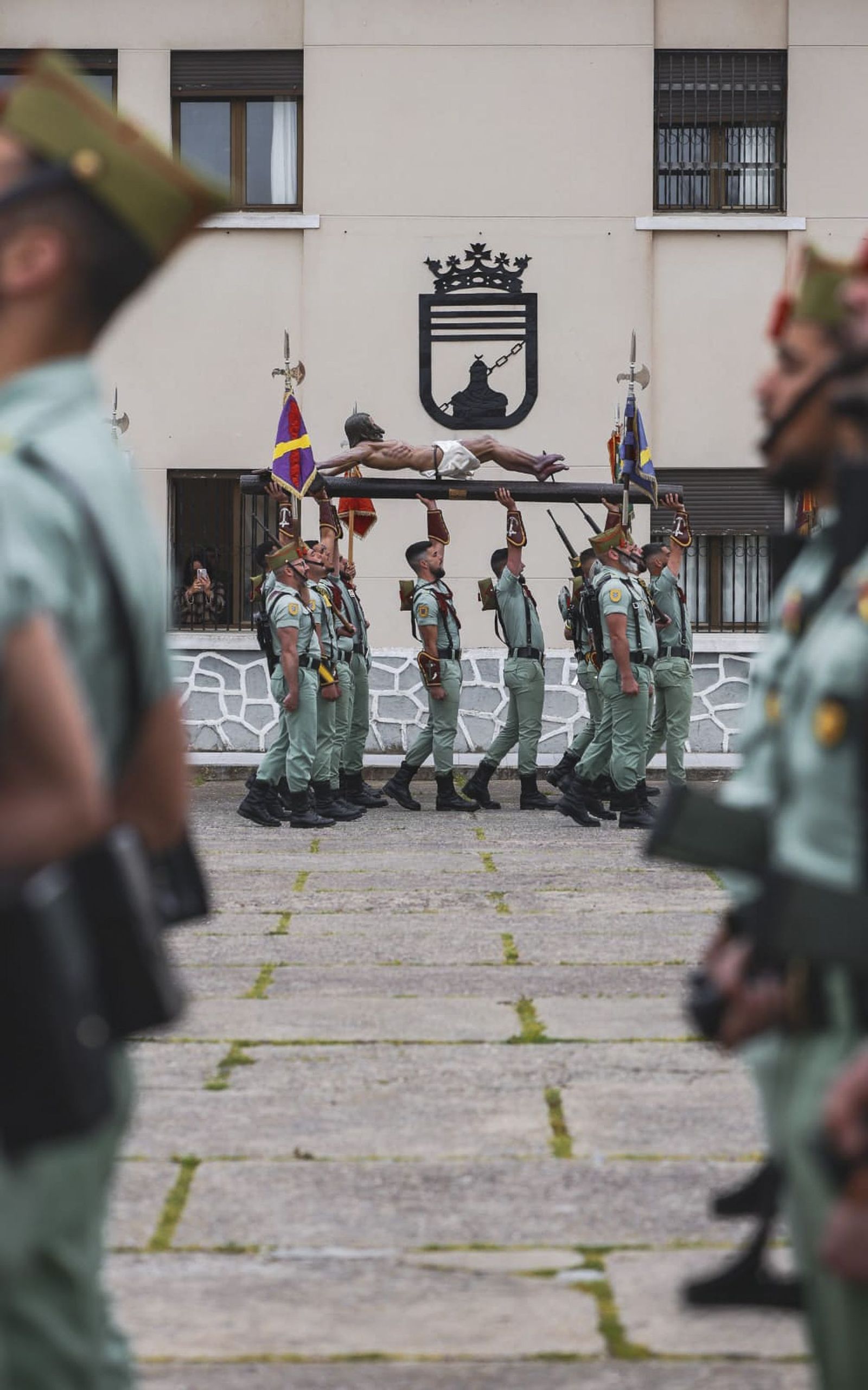 La Ministra de Defensa homenajea al capitán ceutí fallecido en Adamuz