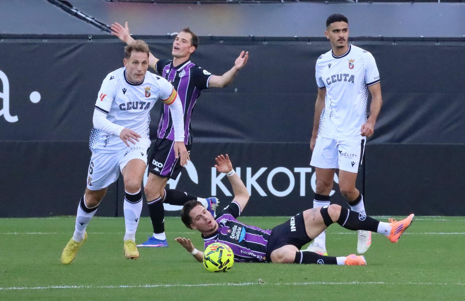 La AD Ceuta pone fin a su buena racha como local