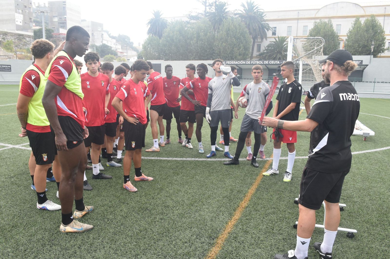 Entrenamiento del filial de la AD Ceuta