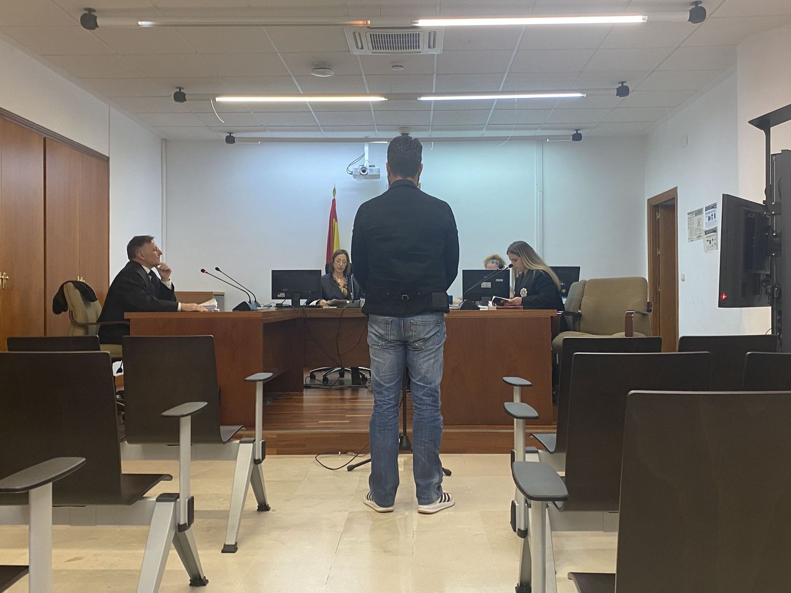 R.V.N. en el Juzgado de lo Penal.