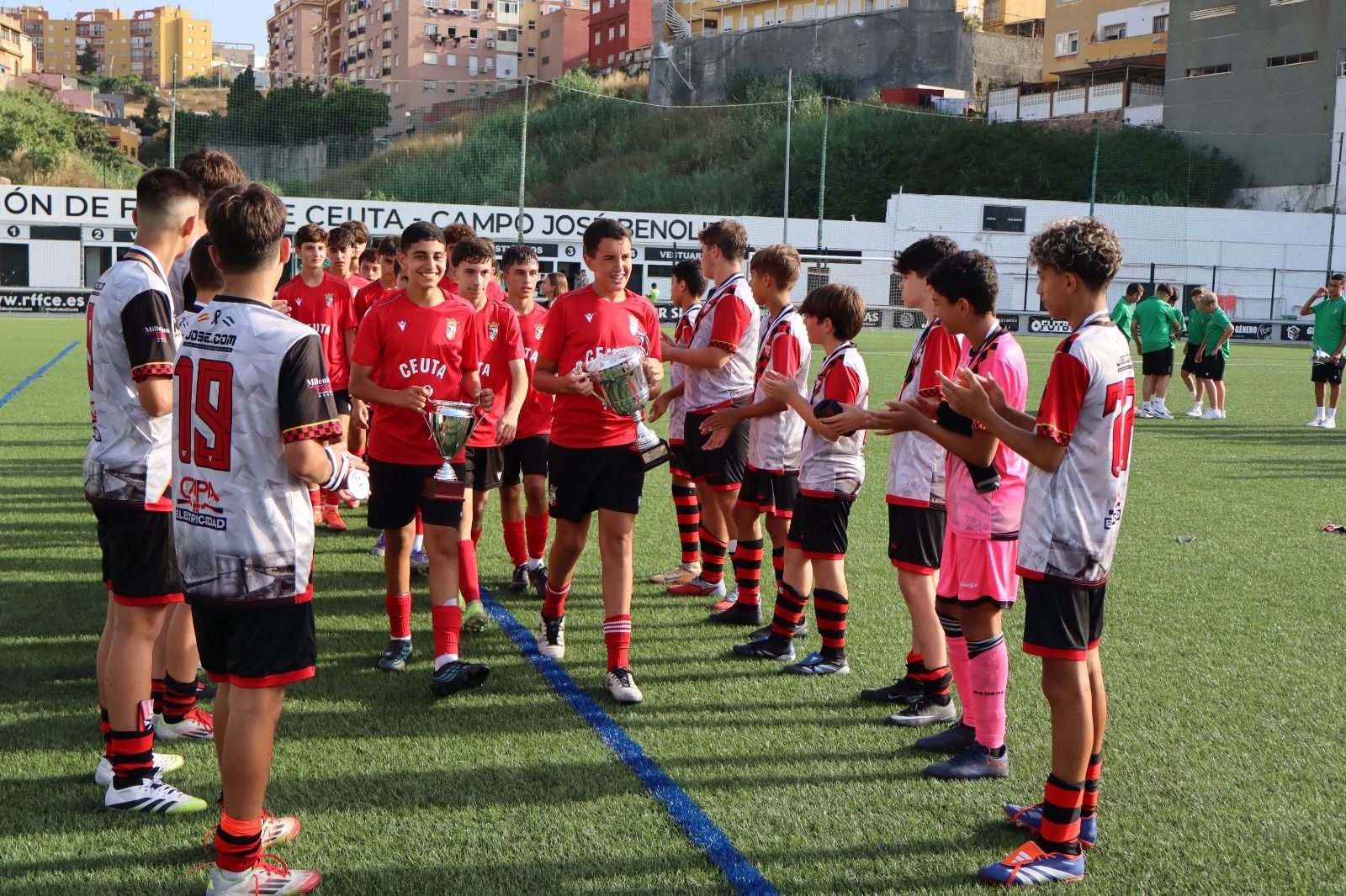 La AD Ceuta gana el play-off por el título