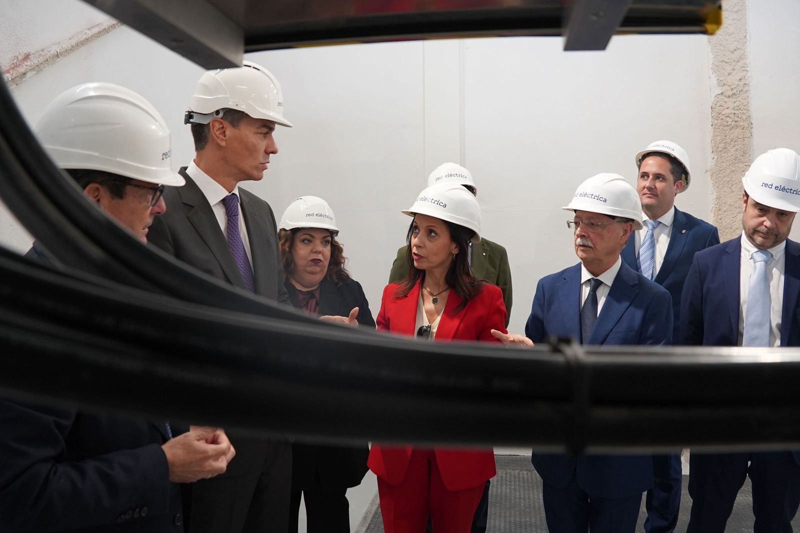 El presidente visita la subestación eléctrica que conectará Ceuta con la península