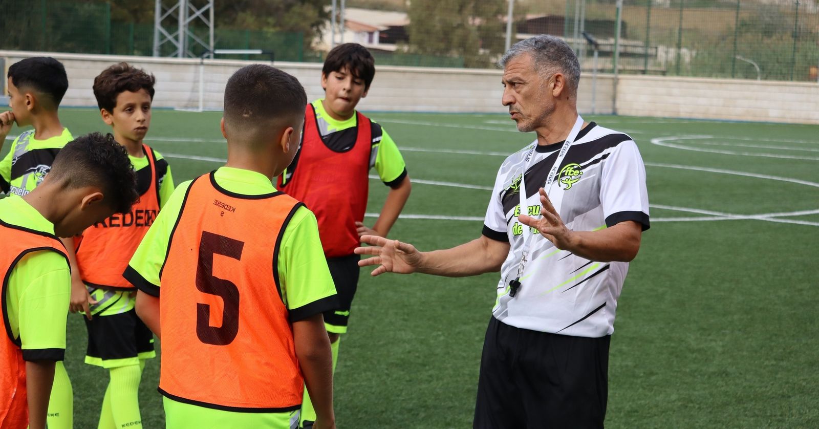 Arranca la escuela de fútbol del Príncipe de la RFFCE