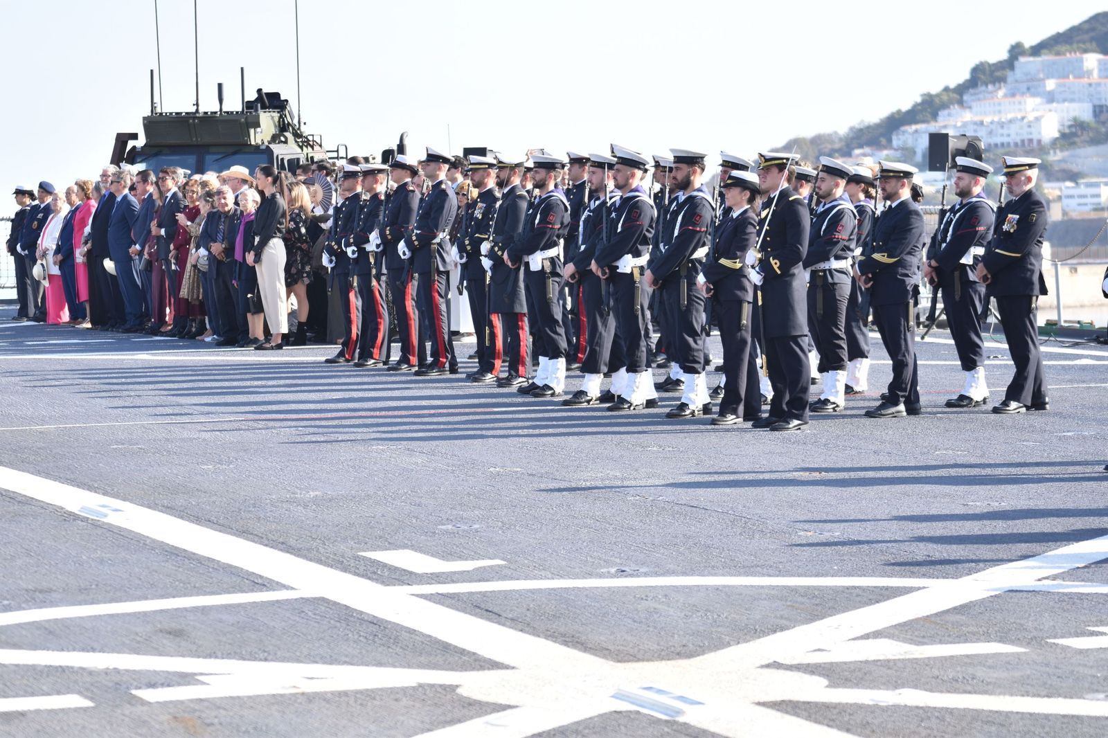 Emotiva jura de bandera a bordo del 'Castilla'
