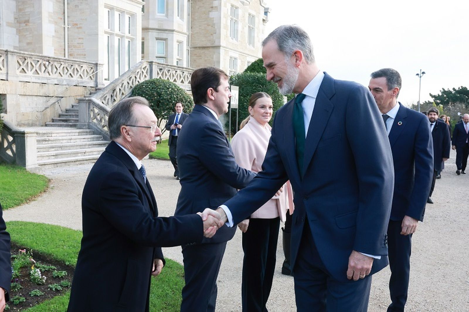 Vivas saludando al Rey Felipe VI este viernes. / FOTO CEDIDA