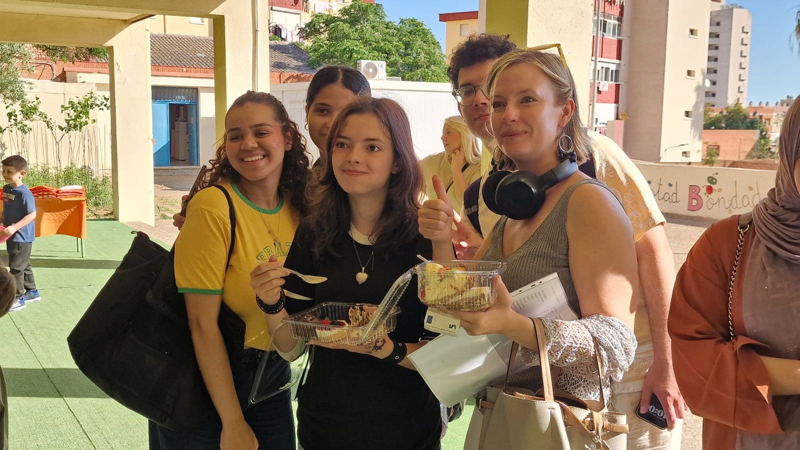 El CEIP Juan Morejón celebró este jueves su IV Mercadillo Solidario a beneficio de la Asociación TDHA Ceuta