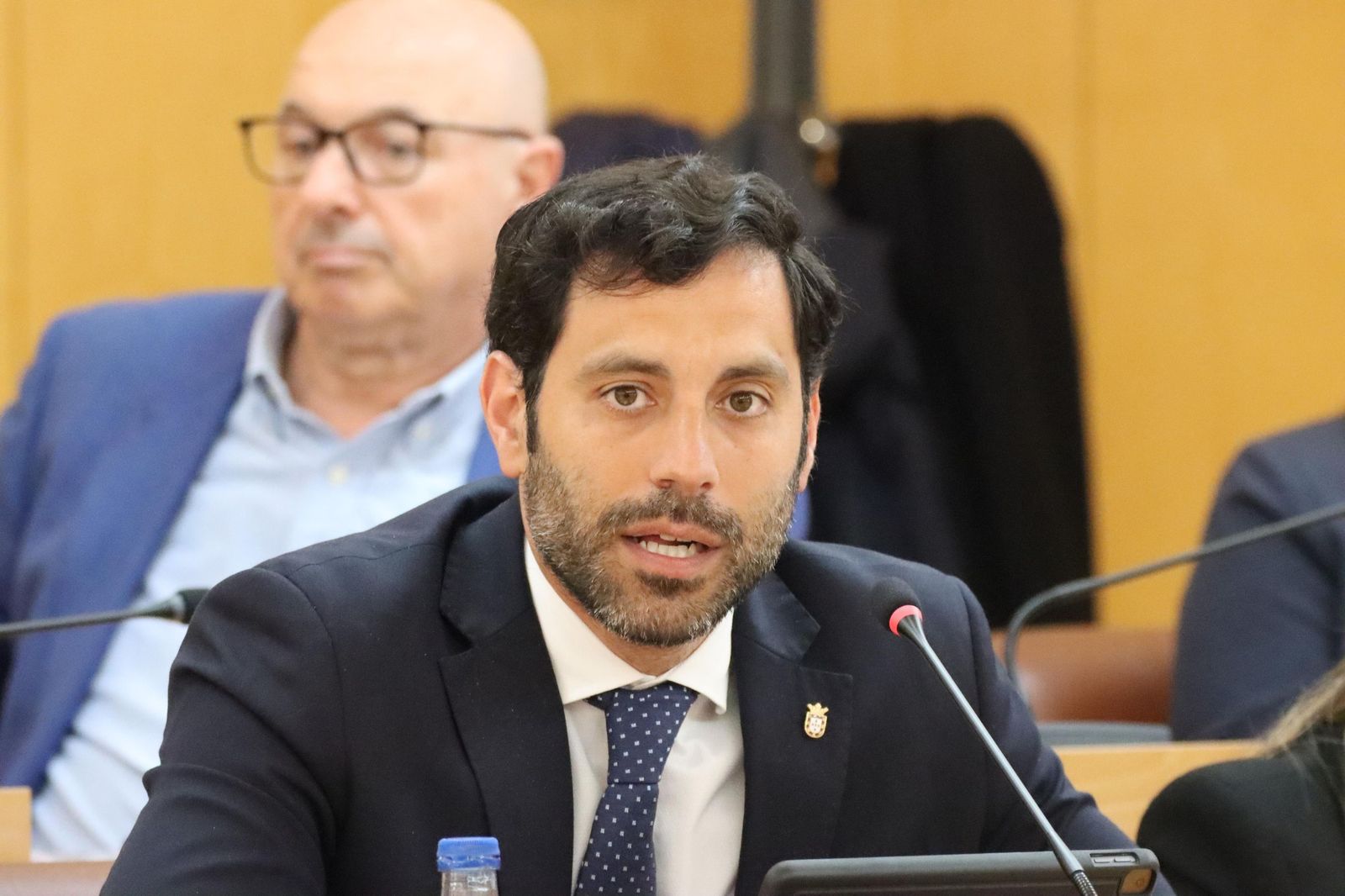 Rafael Martínez Peñalver, diputado del Grupo Parlamentario Popular durante su intervención en la sesión plenaria celebrada  este martes 7 de abril