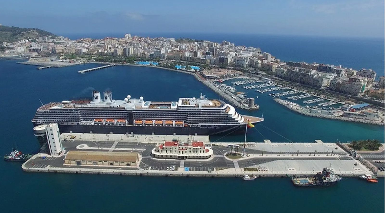 Vista aérea del Muelle de Poniente