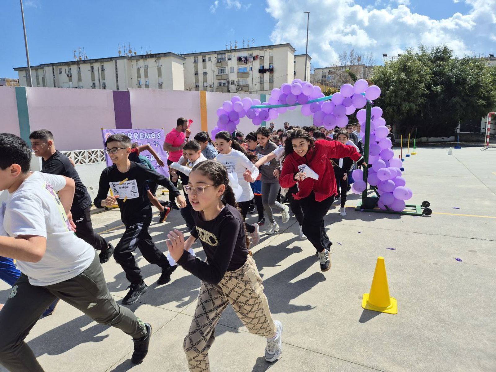 El 'Rey Juan Carlos I' corre por la igualdad