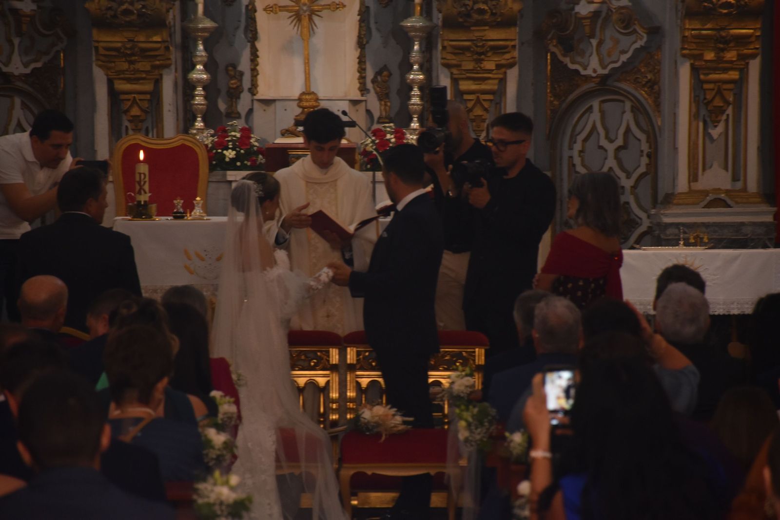 Dani y Noelia, un "sí, quiero" para toda la vida en la Iglesia de los Remedios