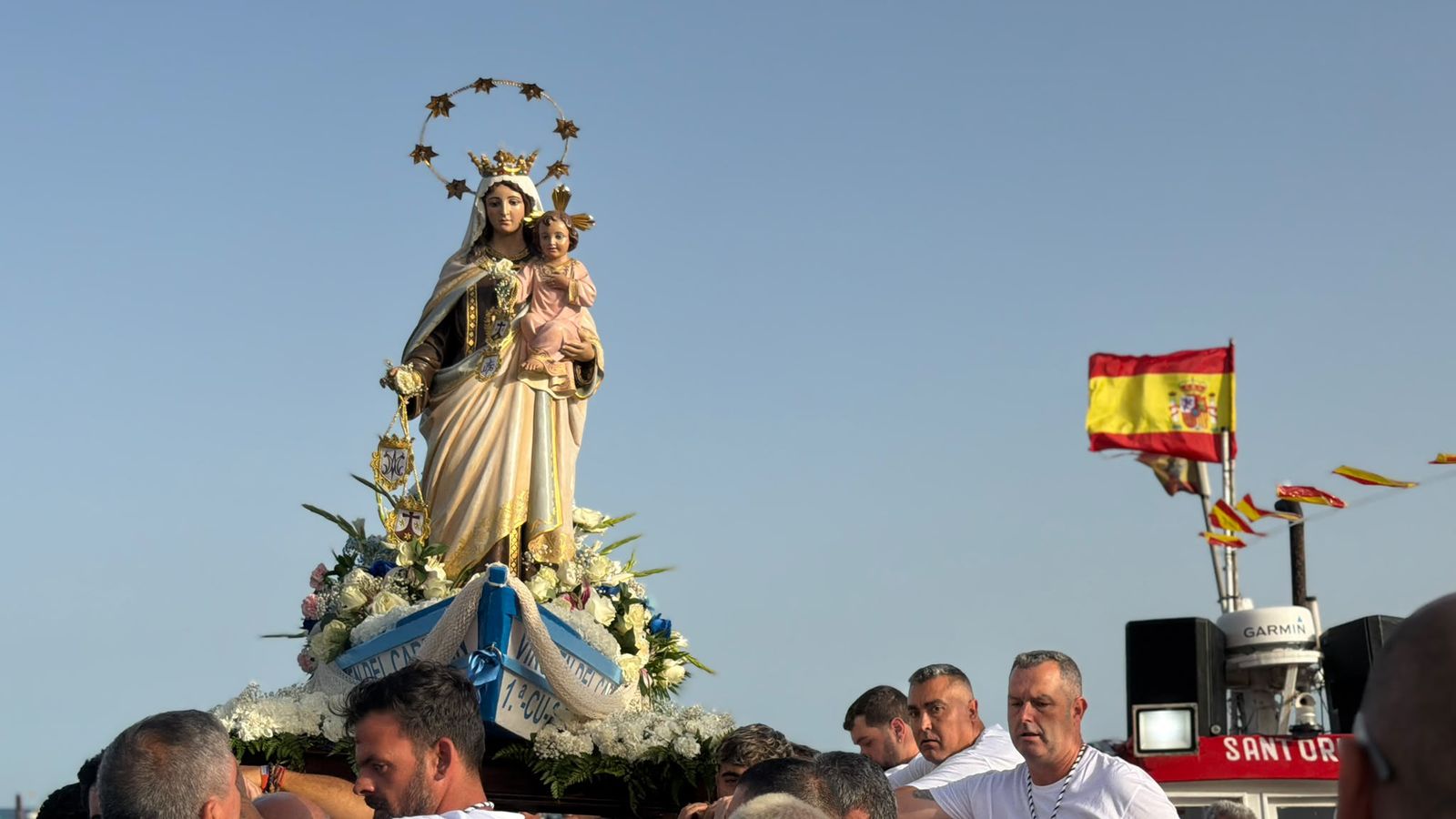 La Virgen del Carmen se volvió a encontrar con su pueblo