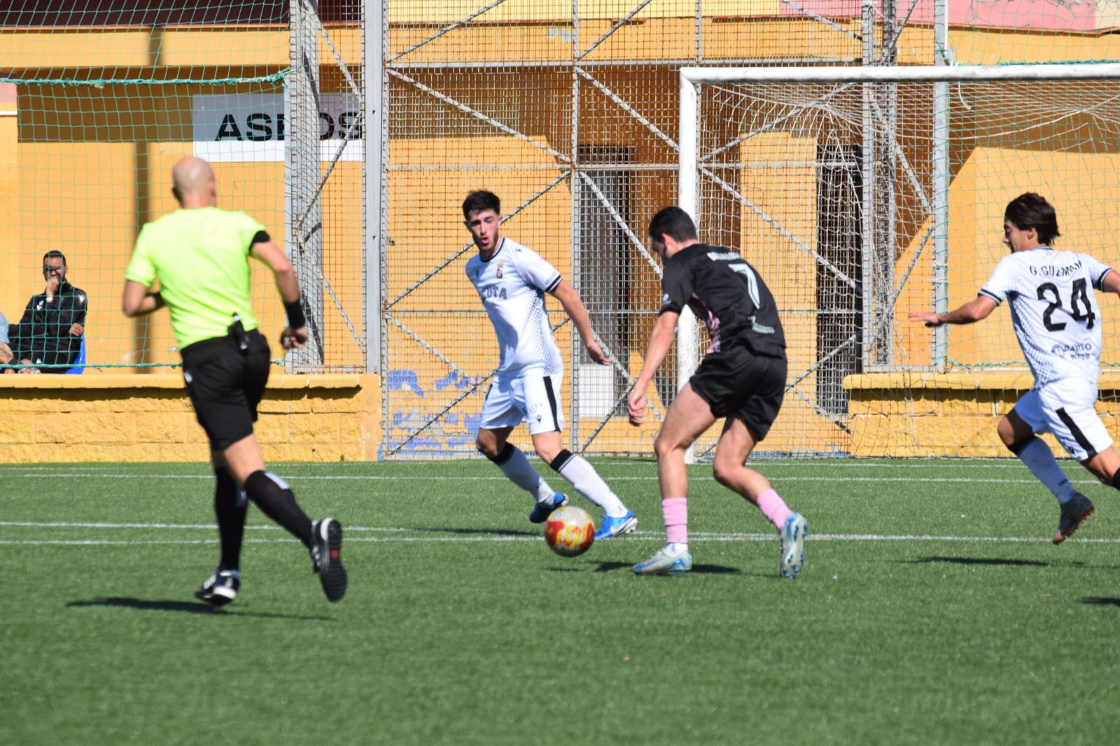 (1-1) Repartod de puntos entre la AD Ceuta B y el Bollullos