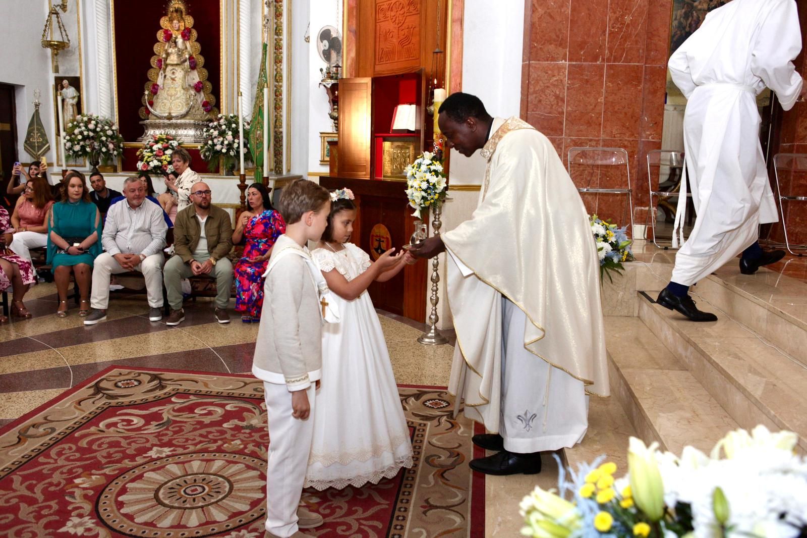 Comuniones en la Parroquia de Santa Teresa de Jesús