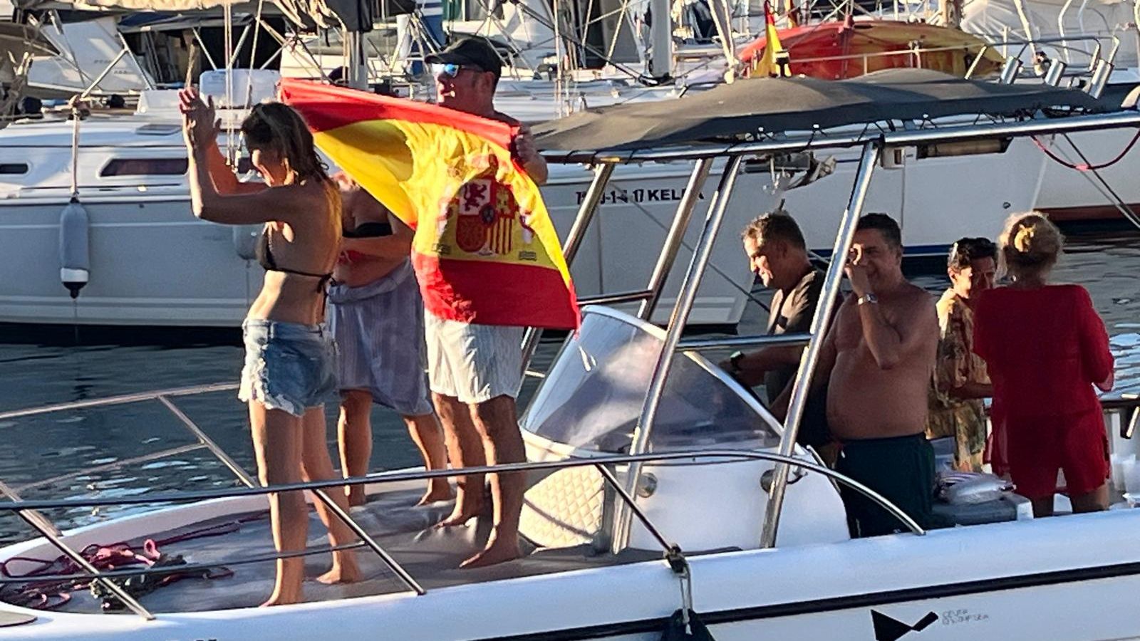 La flotilla solidaria este sábado en el Puerto Deportivo