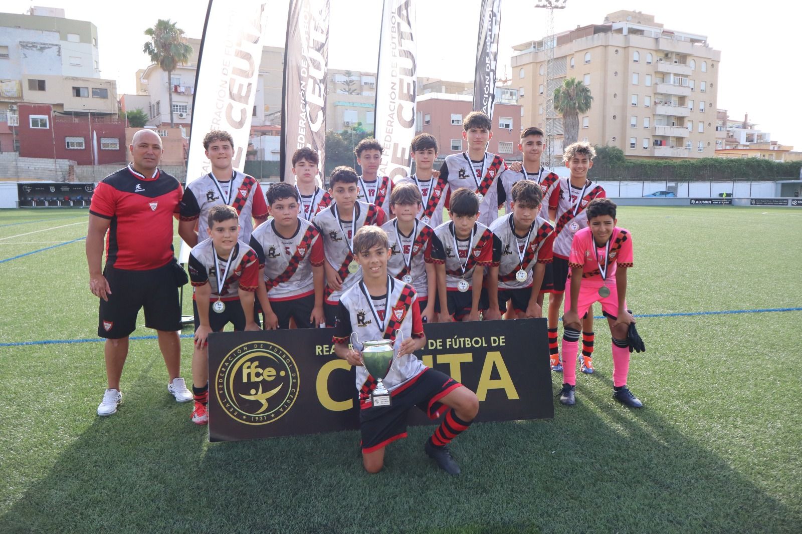 La AD Ceuta gana el play-off por el título