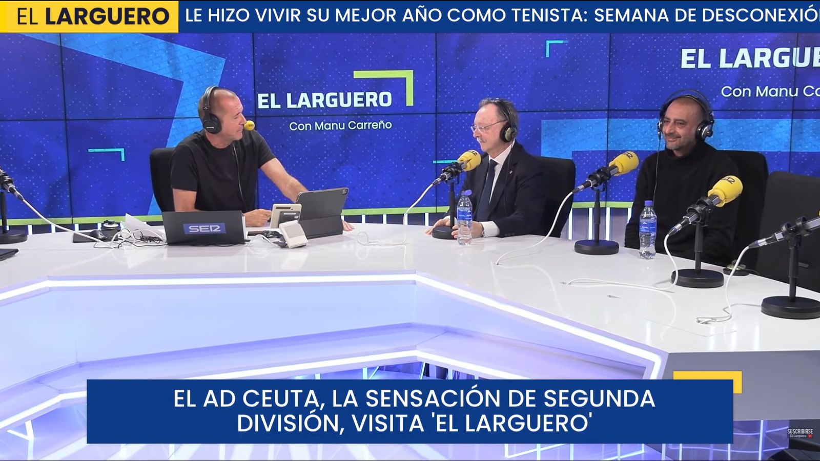 El presidente de la Ciudad, Juan Vivas, junto a Luhay Hamido, en los micrófonos del programa de la Cadena Ser ‘El Larguero’ dirigido y presentado por Manu Carreño