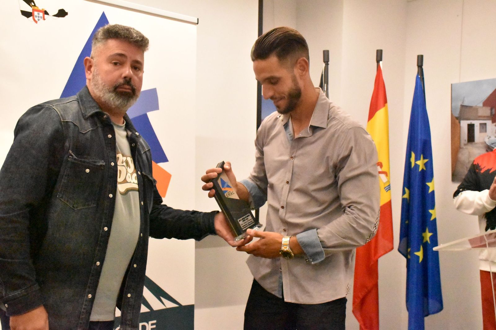 La FDMEC cierra la temporada con un homenaje y un acuerdo histórico con la Legión