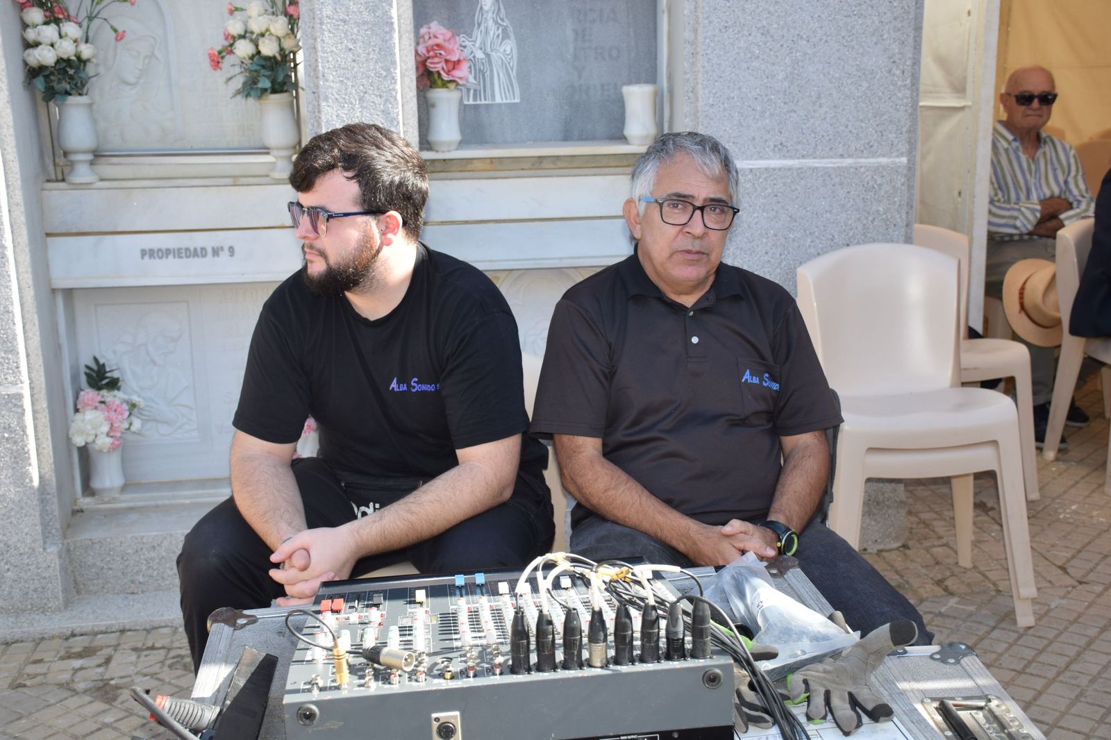 Un recuerdo institucional en el Día de Difuntos para quienes faltan