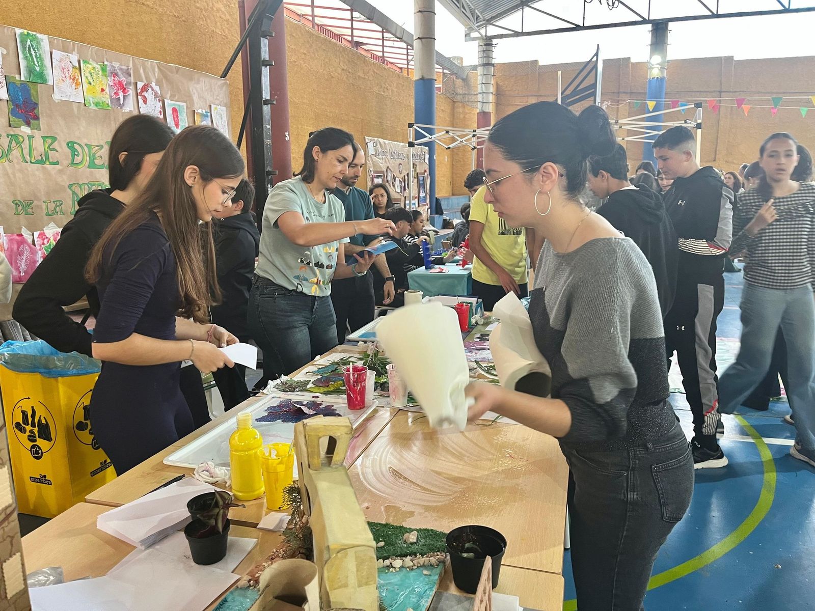 Expoabyla abre sus puertas con innovación, creatividad y convivencia entre centros educativos