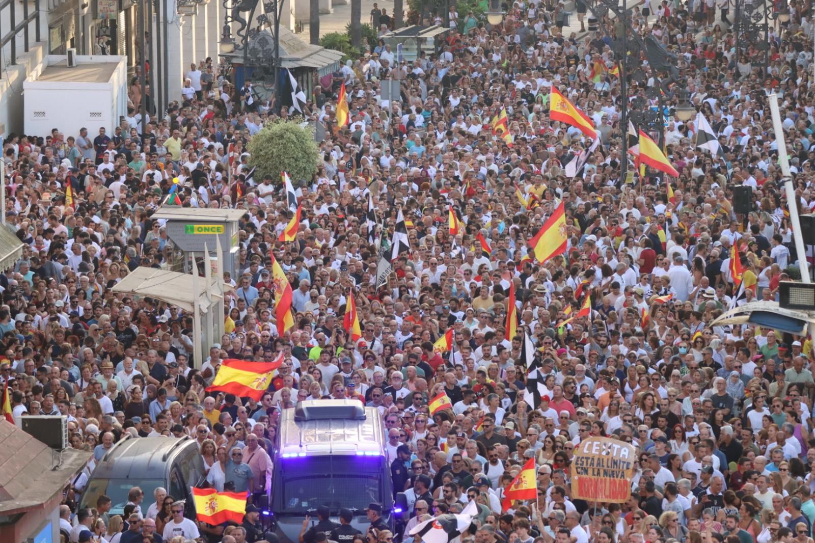 Concentración celebrada en la plaza de la Constitución contra la crisis migratoria