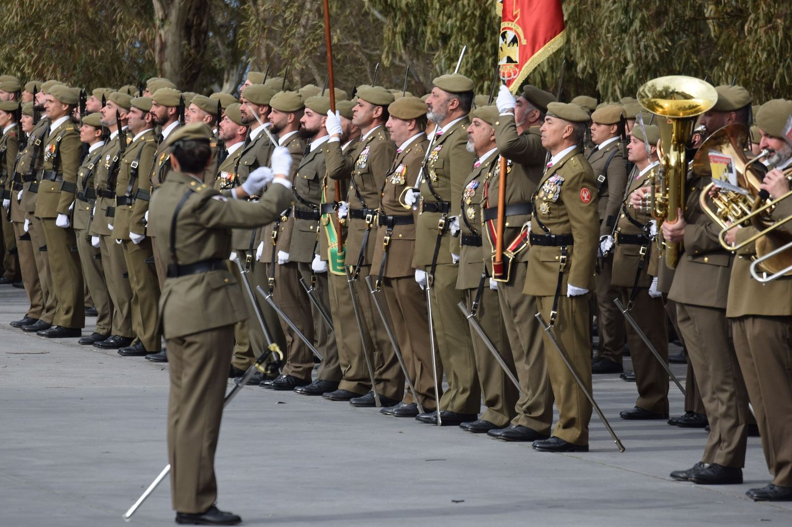 El Ramix-30 celebra Santa Bárbara con una ceremonia marcada por los homenajes y la tradición artillera