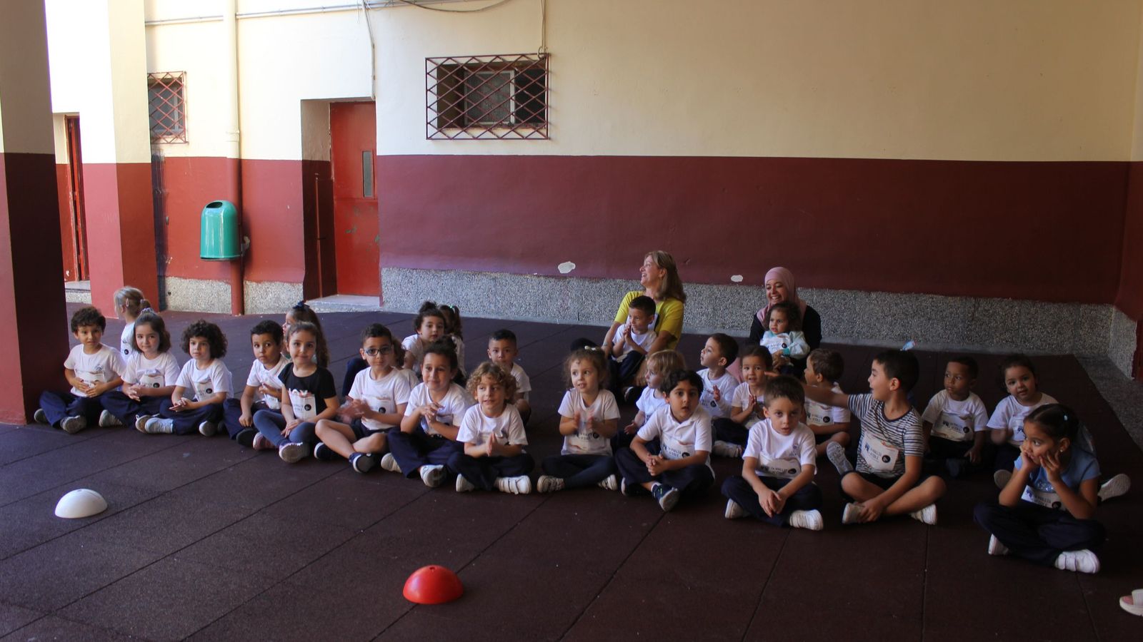 Carrera benéfica en el Andrés Manjón. Carrera benéfica en el Andrés Manjón.