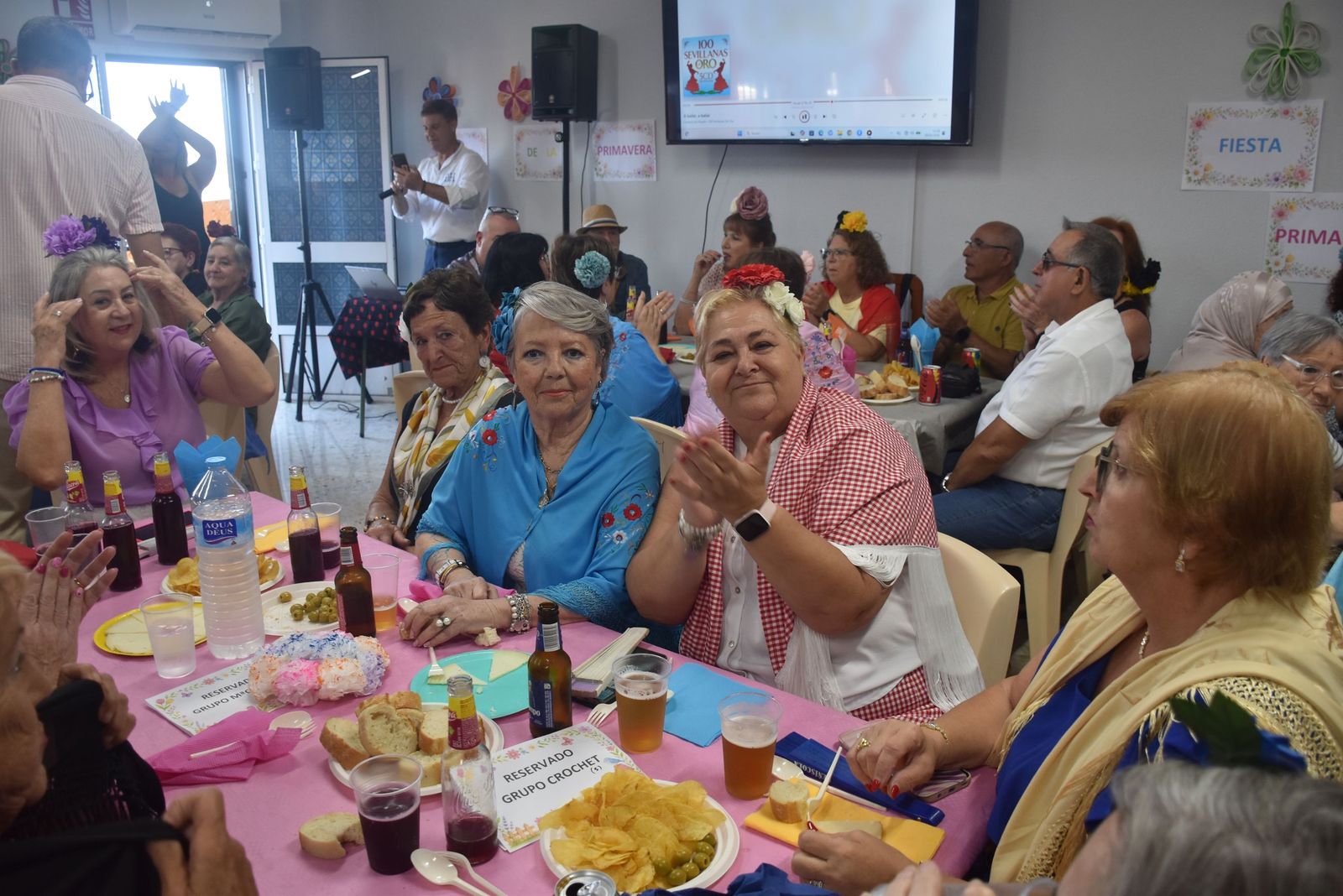 Villajovita se viste de feria para celebrar la primavera junto a sus mayores
