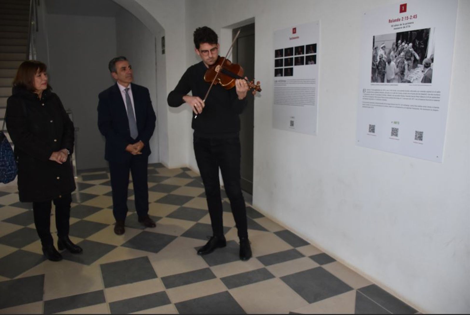 Momento de la inauguración de la muestra