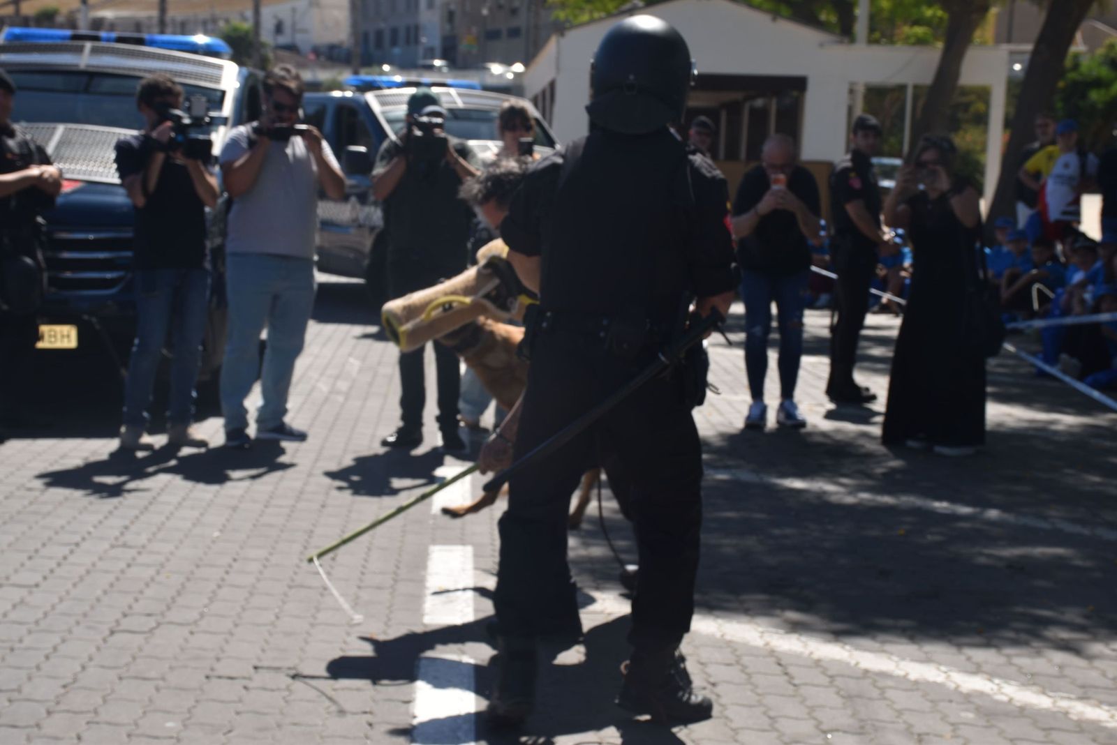 La Policía Local deslumbra a los pequeños de varios centros escolares