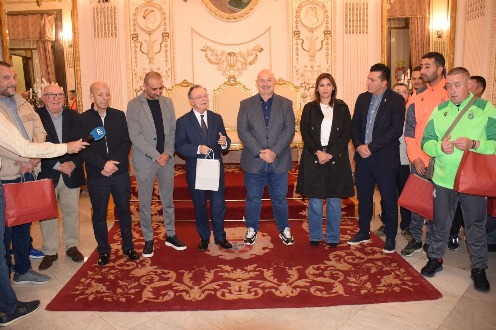 Vivas recibe al equipo Genuine de la AD Ceuta