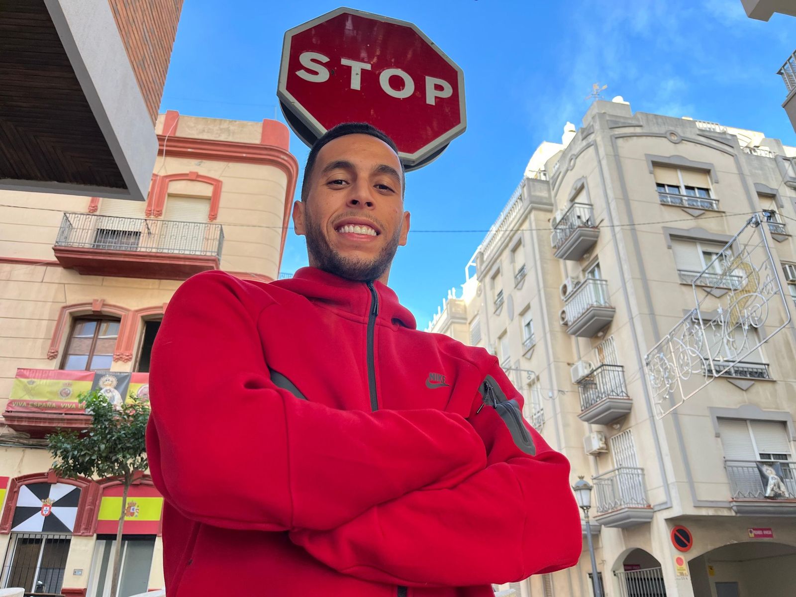 J.J. Romero ha confiado en Anuar para fortalecer la defensa por el lateral derecho y parar cualquier ataque de los conjuntos rivales