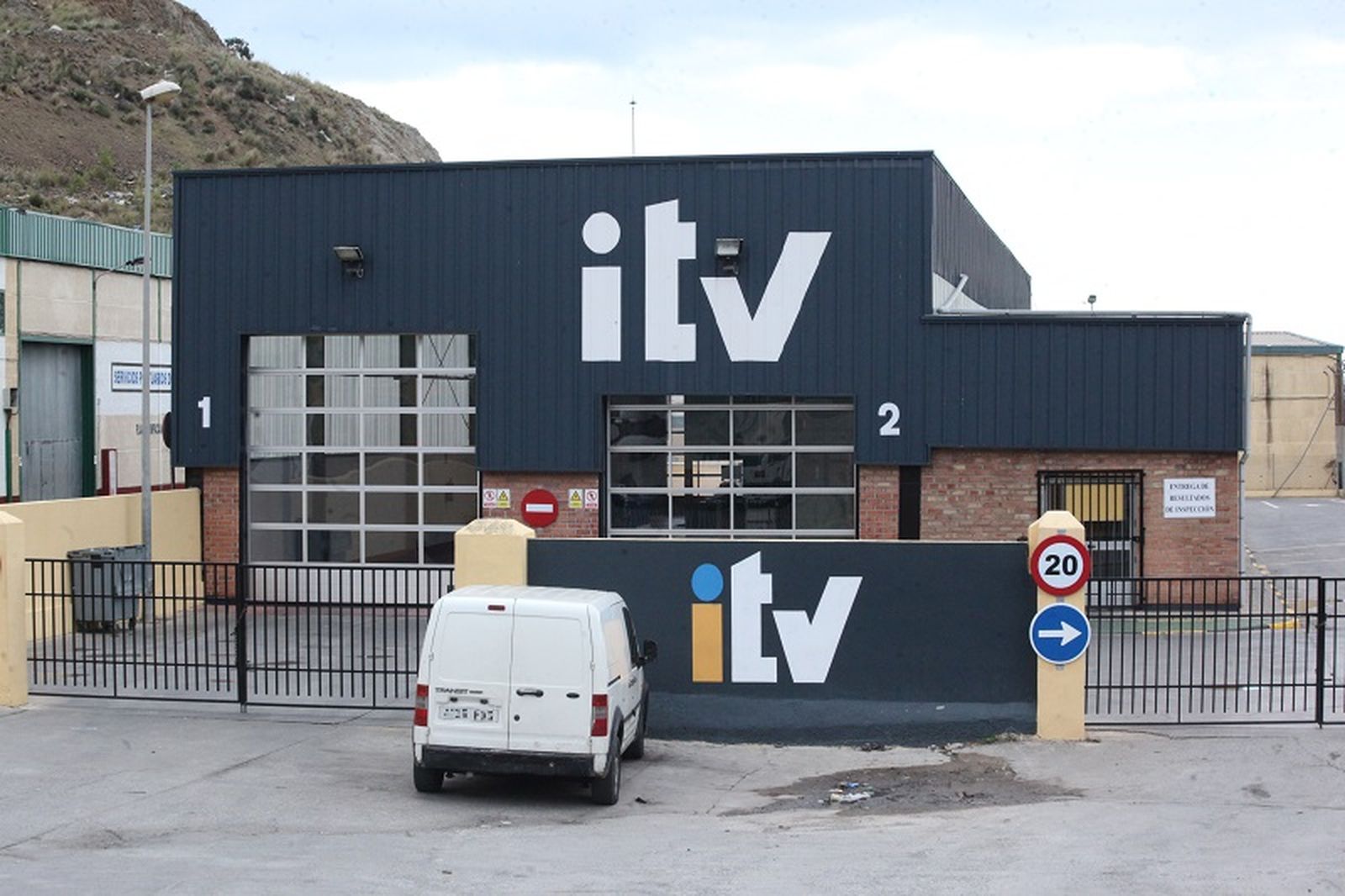 3657_1641_1311_4975_itv_001