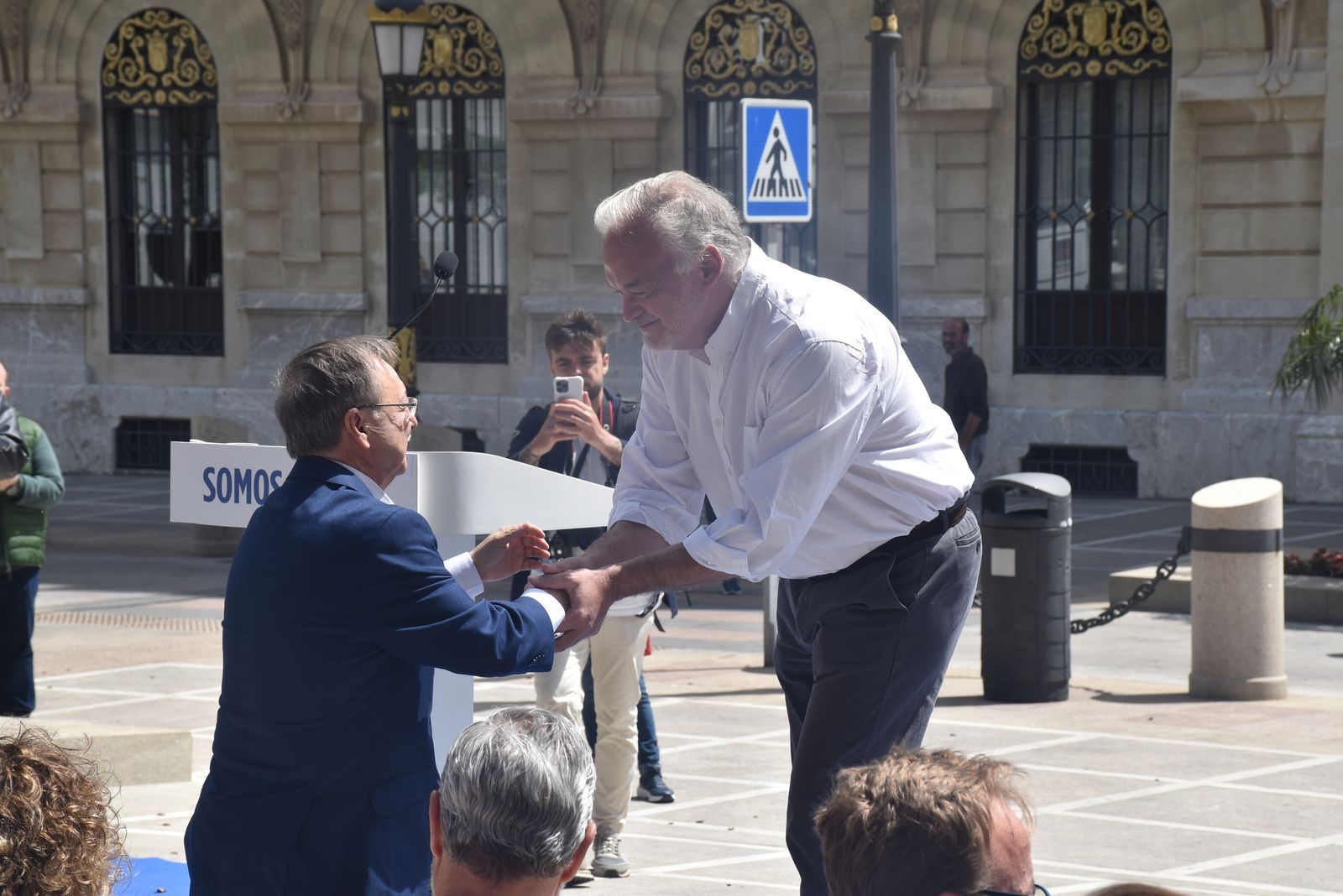 Acto del PP por el Día de Europa en la Plaza de África, con la presencia de su presidente nacional, Alberto Núñez Feijóo