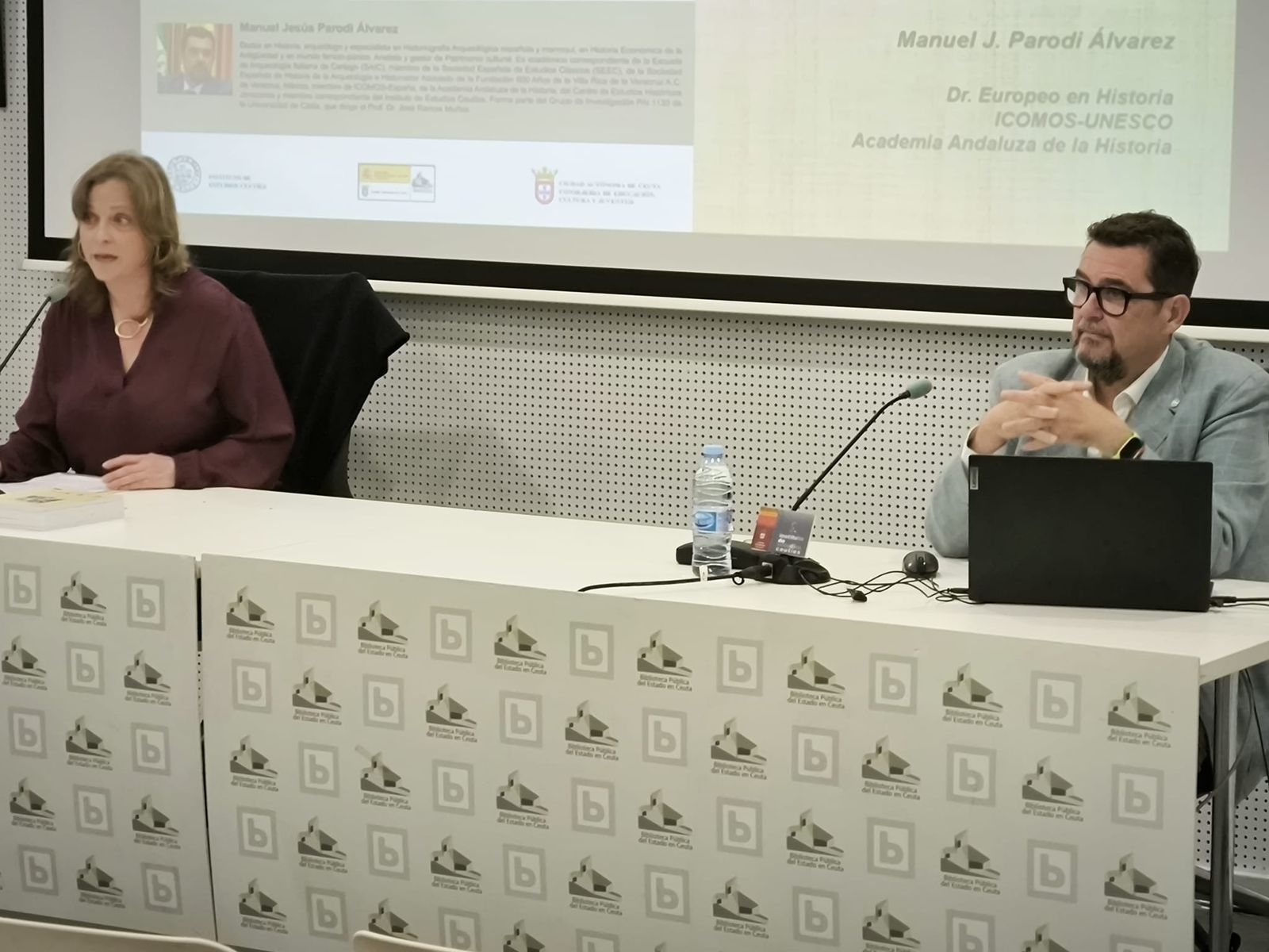 Manuel Jesús Parodi durante la conferencia