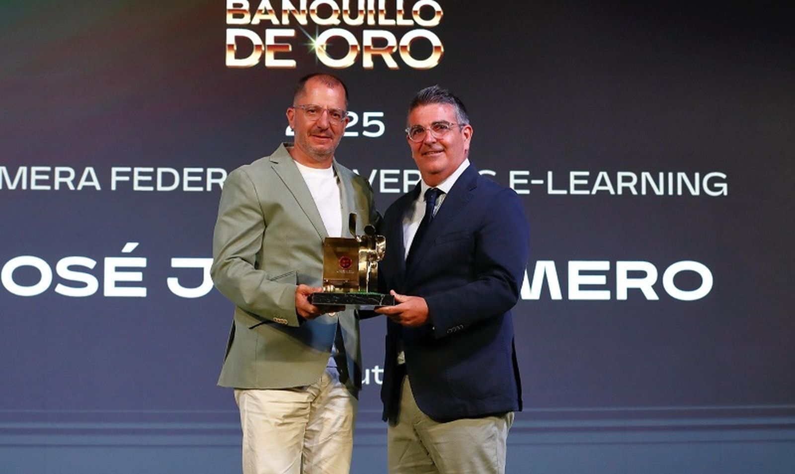 2639_8f0858b9-98d3-438c-9e87-7e51f10e6f7e