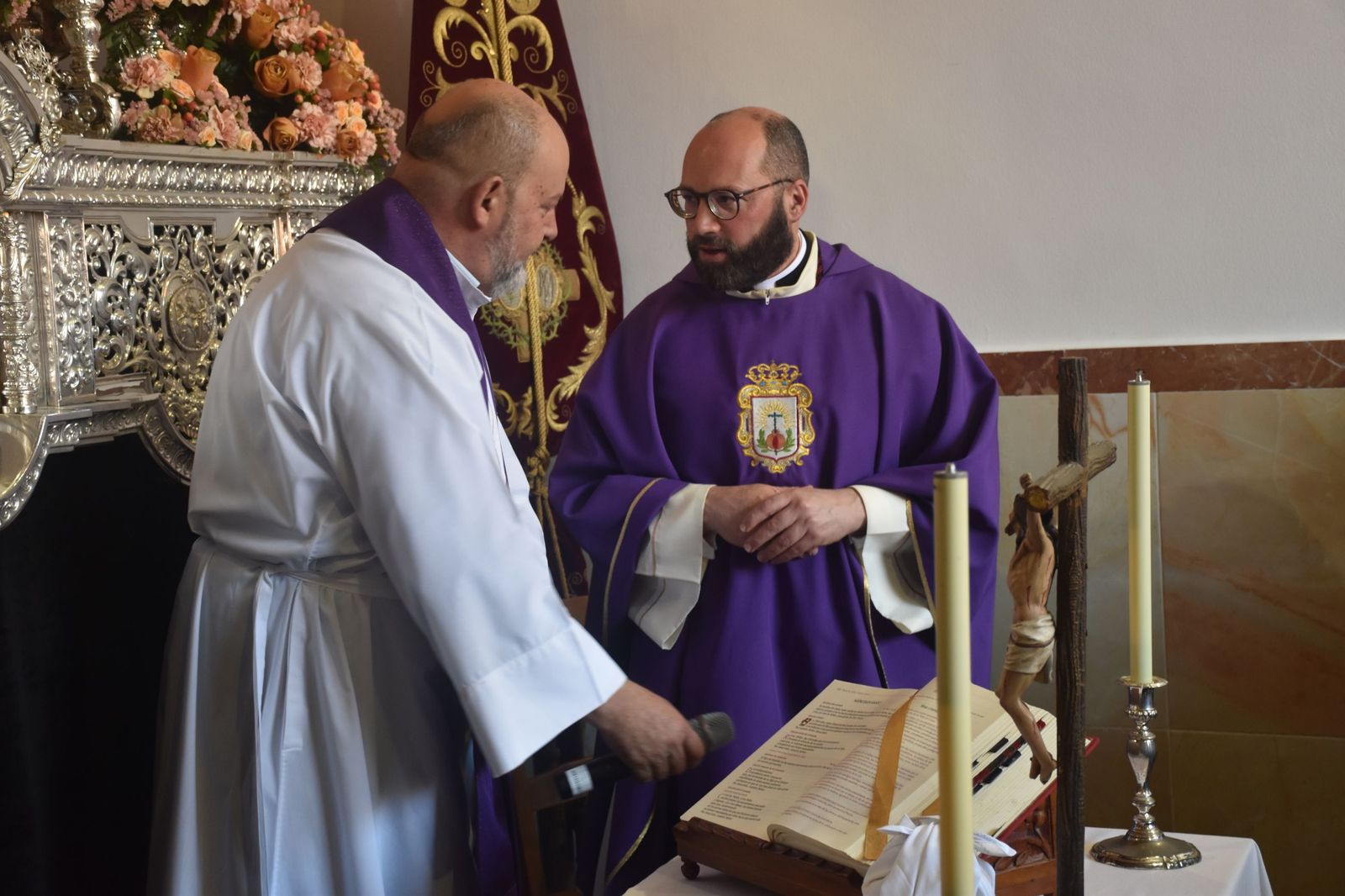 La Policía Nacional entrega el bastón de mando a la Amargura