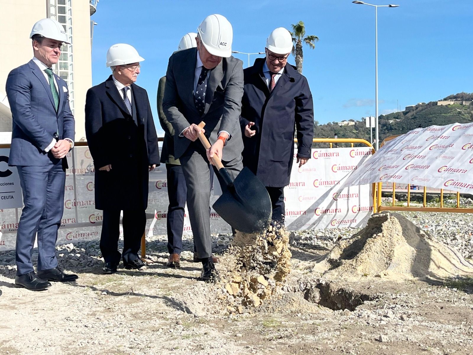 Primera piedra de la incubadora de alta tecnología Odissea