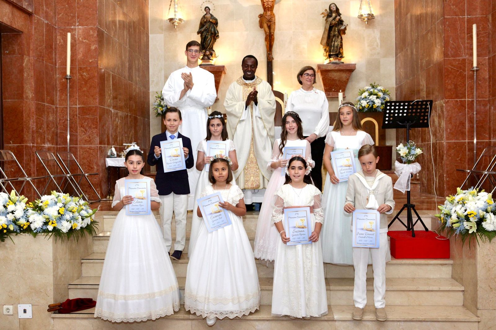 Comuniones en la Parroquia de Santa Teresa de Jesús