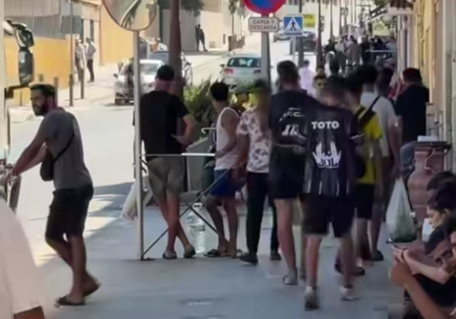 Los Rosales se ha cconvertido en una de las barriadas más poblada por la invasión migratoria