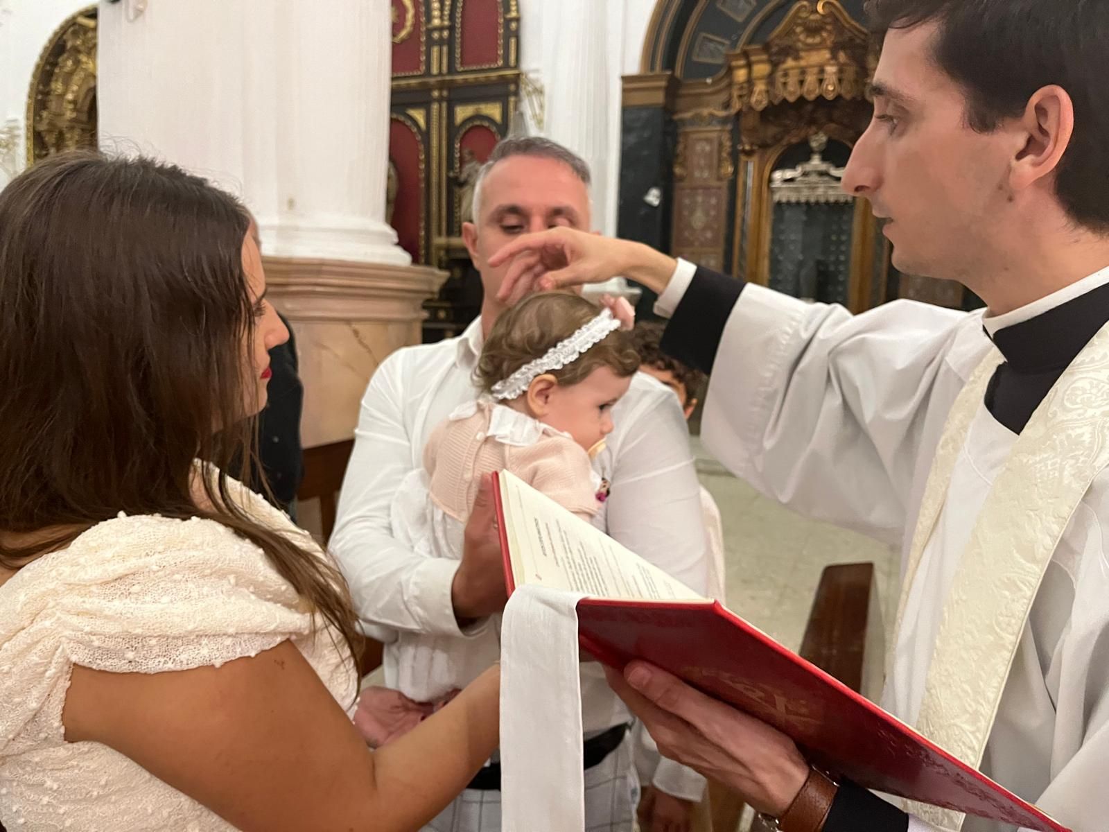 Bautismo de Aron y Nerea en el Santuario