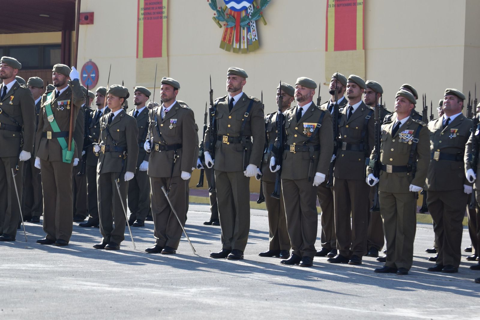 El Regimiento de Ingenieros 7 honra a San Fernando en una solemne parada militar en El Jaral