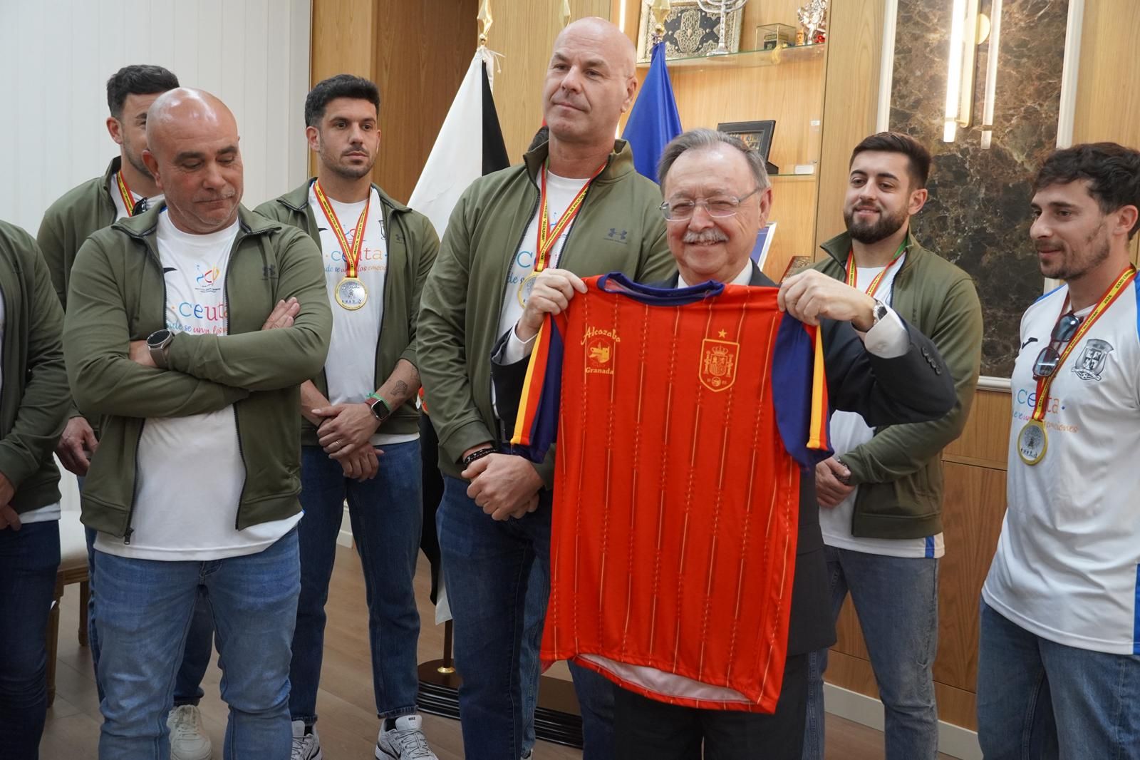 Recibimiento de presidente Vivas a la Policía Local