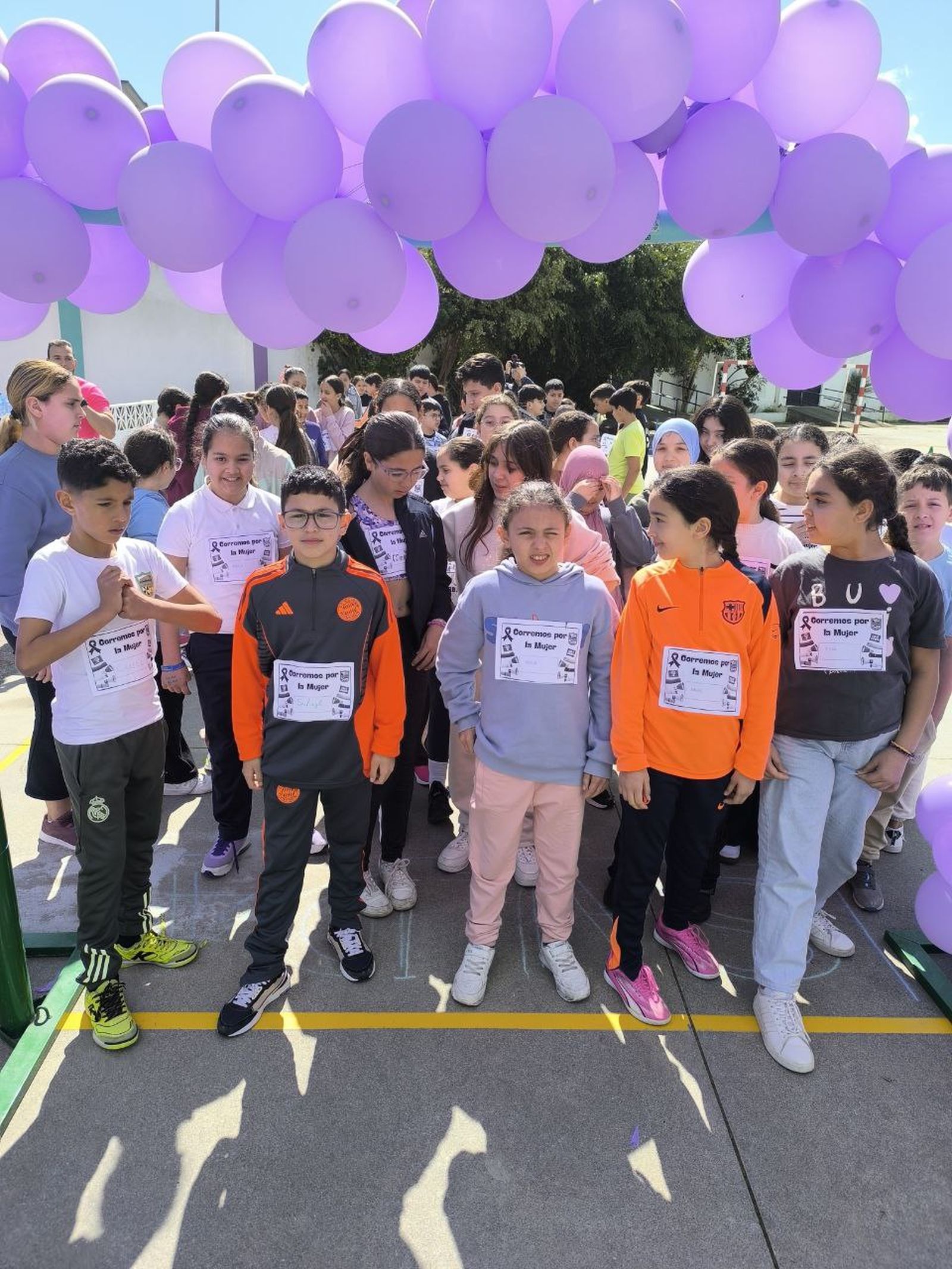 El 'Rey Juan Carlos I' corre por la igualdad