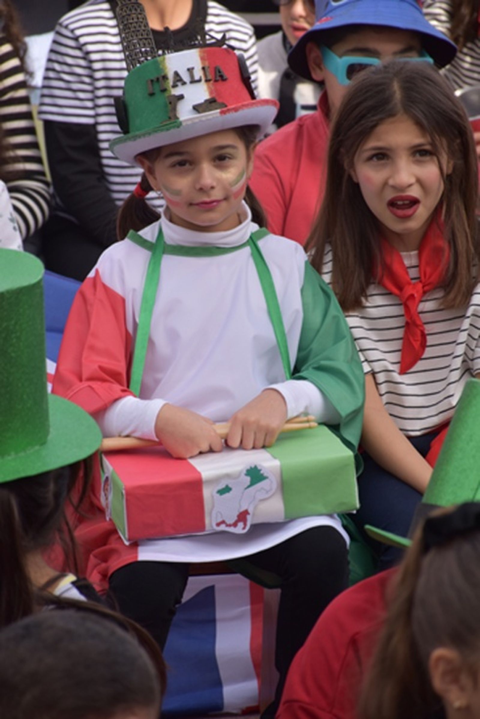 Pasacalles del Colegio Valle-Inclán. / FOTO NICOL'S