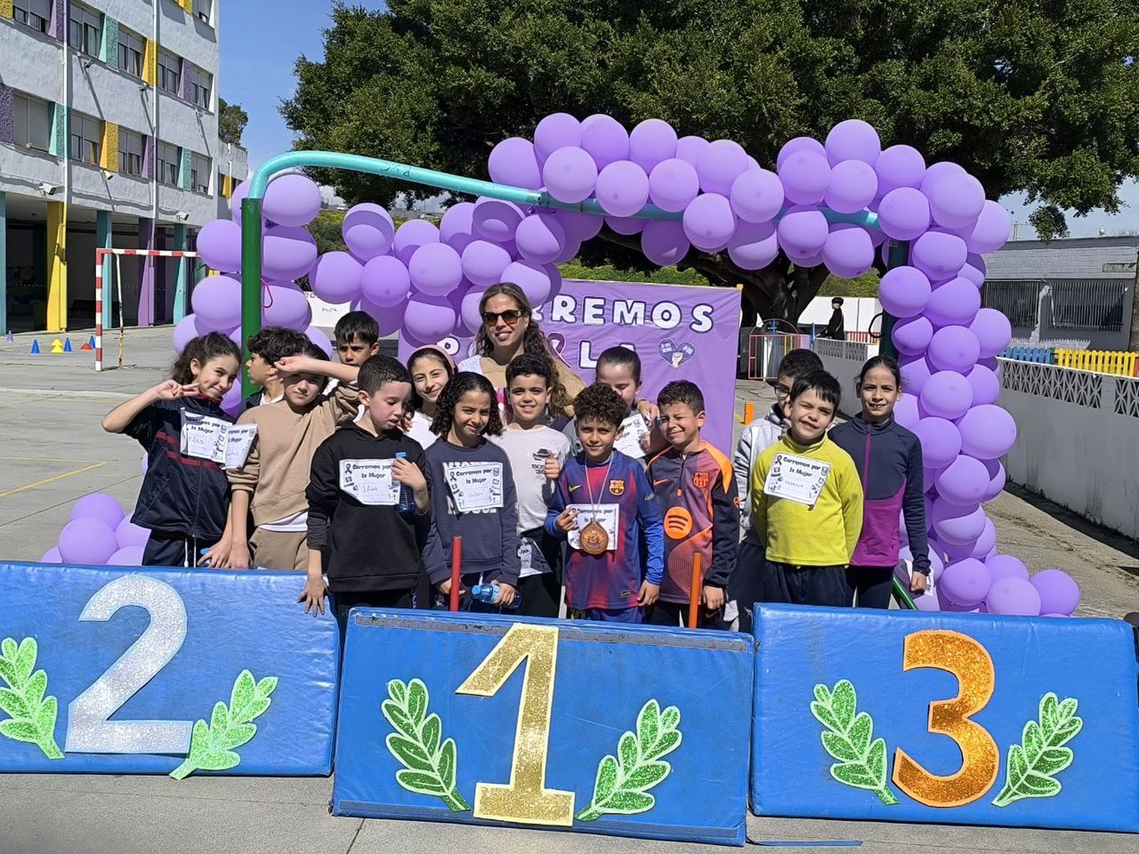 El 'Rey Juan Carlos I' corre por la igualdad