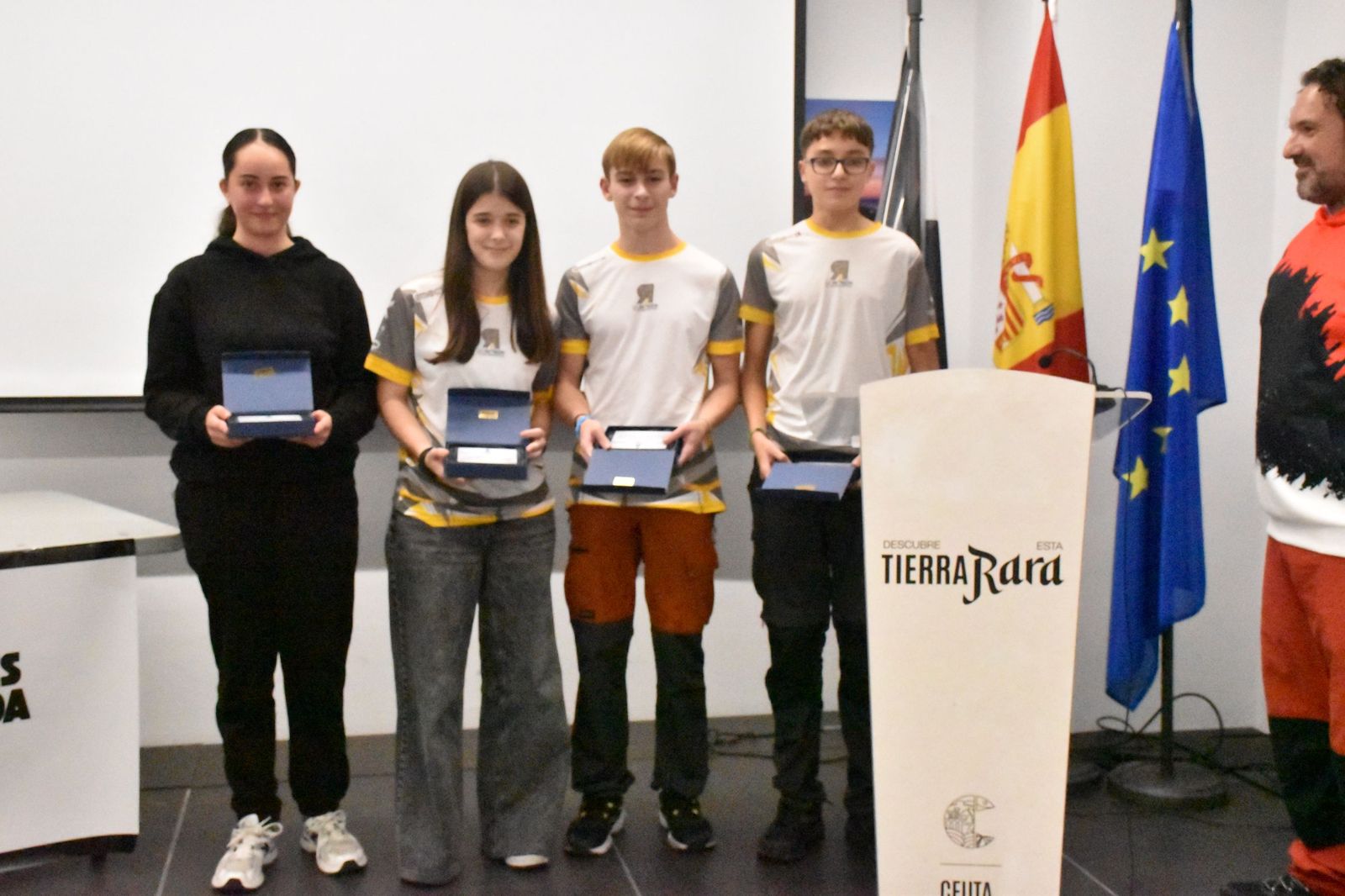 La FDMEC cierra la temporada con un homenaje y un acuerdo histórico con la Legión