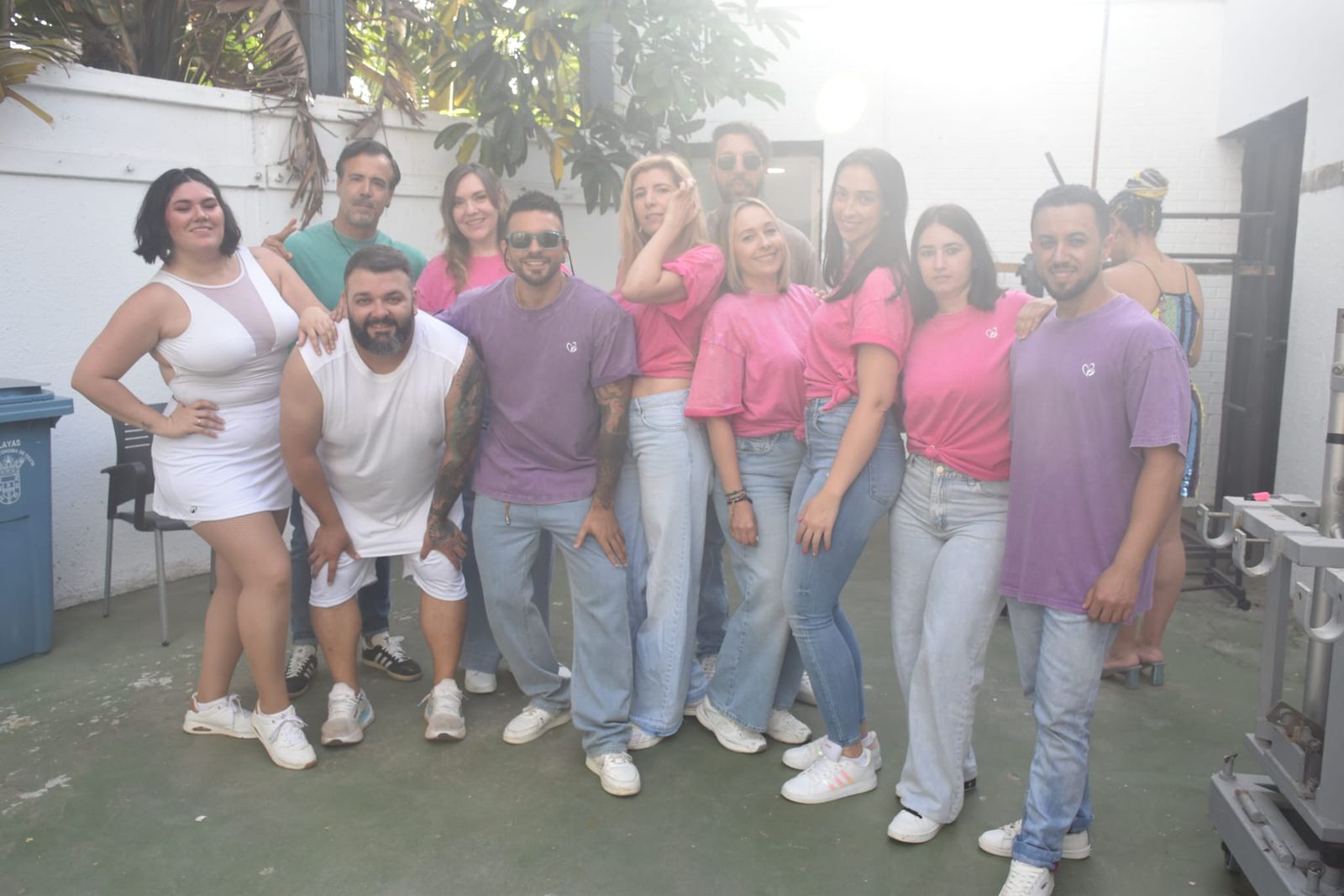 El Holi vuelve a teñir Ceuta de color por la solidaridad y el amor